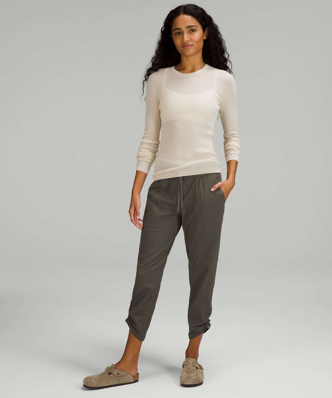 Lululemon Dance Studio Mid-Rise Cropped Pants US 6 - $40 - From Carla