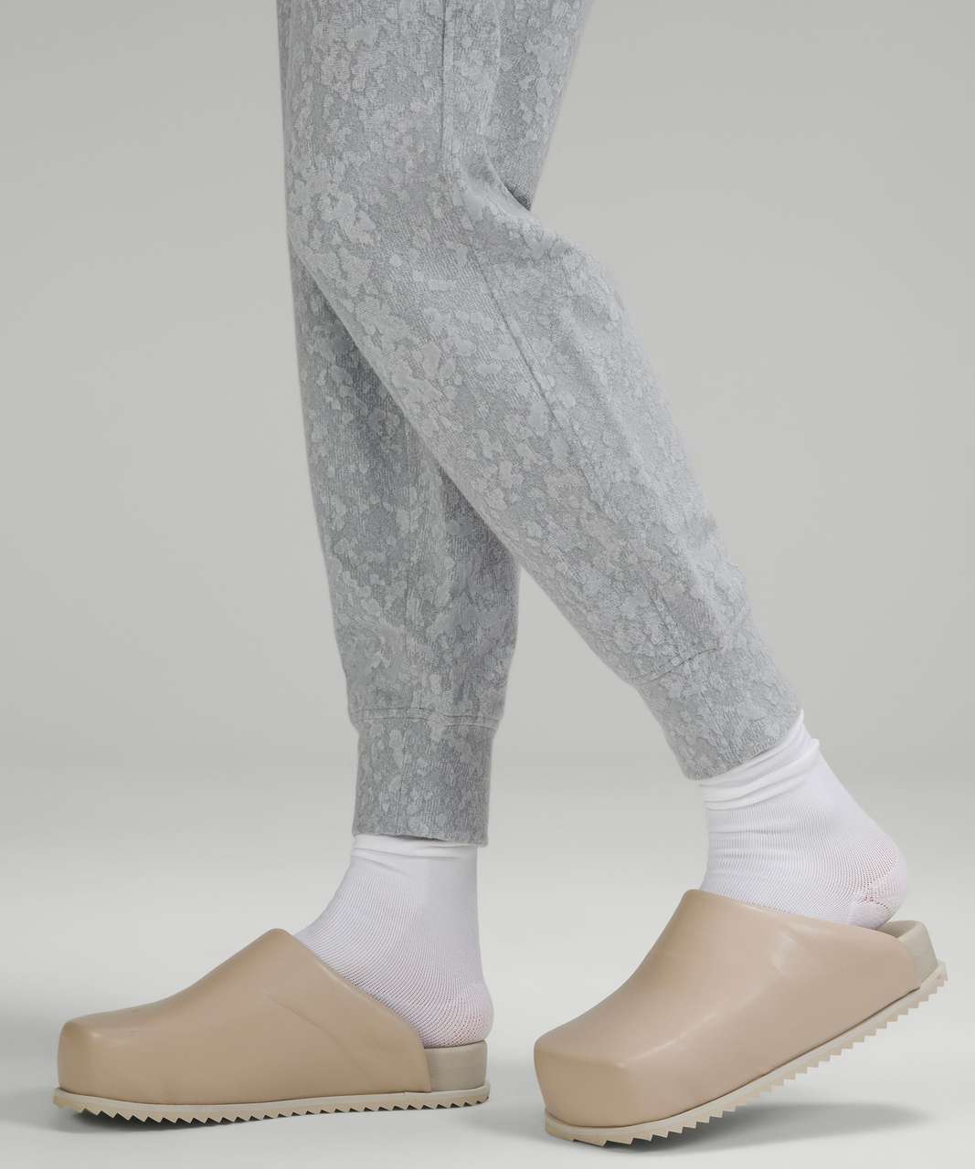 Ready to Rulu Jogger Crop, Speckle Spritz Jacquard Rhino Grey Silver Drop  Starlight