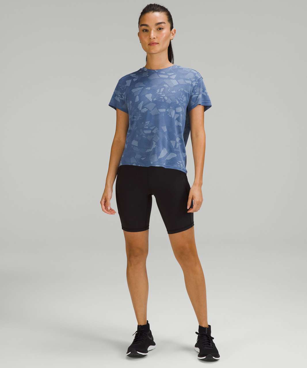 Lululemon Train to Be Short Sleeve Shirt - Mosaic Multiply Water Drop / Blue Linen