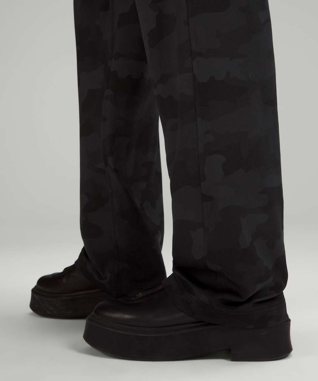 Lululemon Ready to Rulu Straight-Leg High-Rise Pant - Heritage 365 Camo Deep Coal Multi