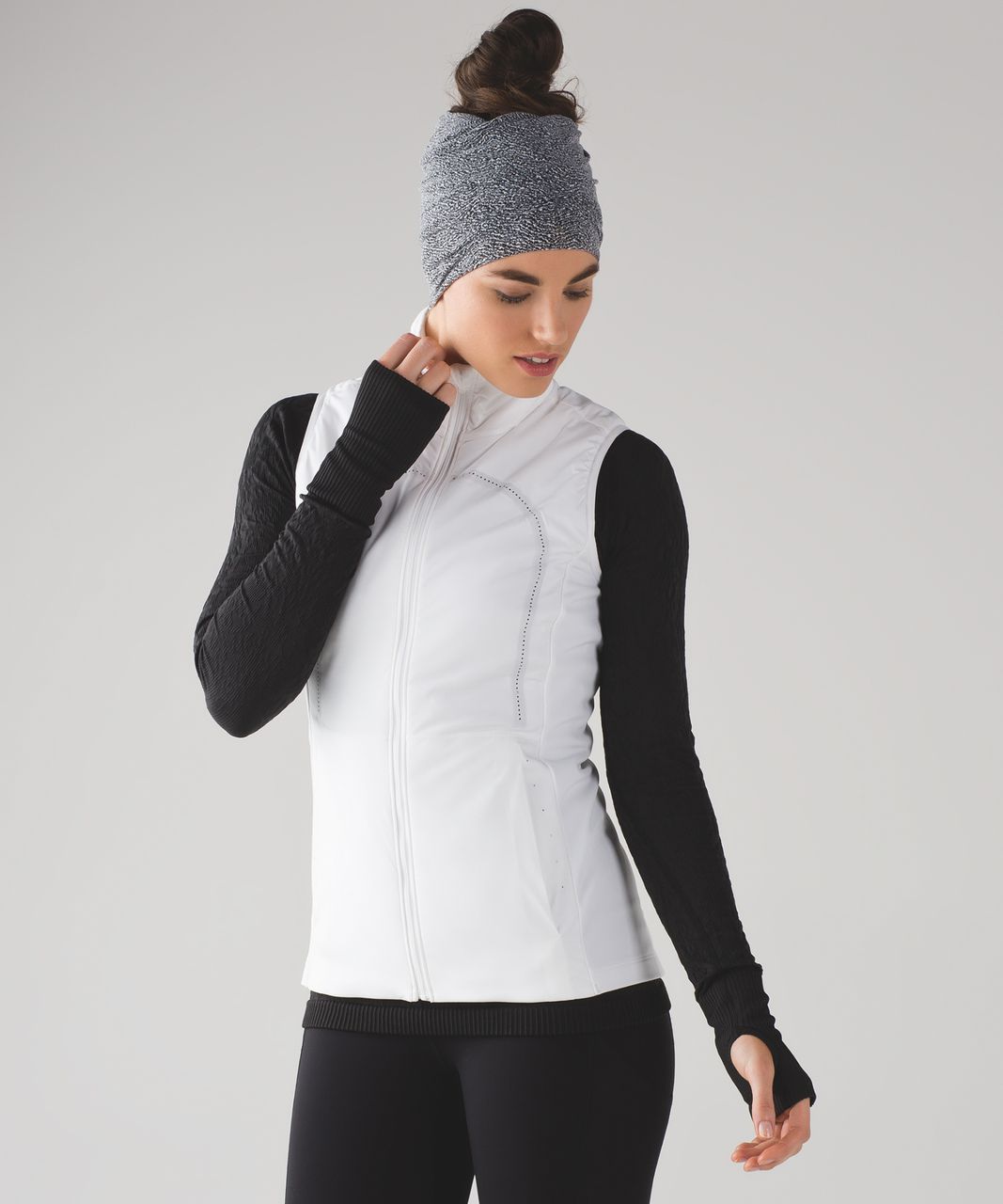 Lululemon Top Knot Toque - Running Luon Ripple Jacquard Black White