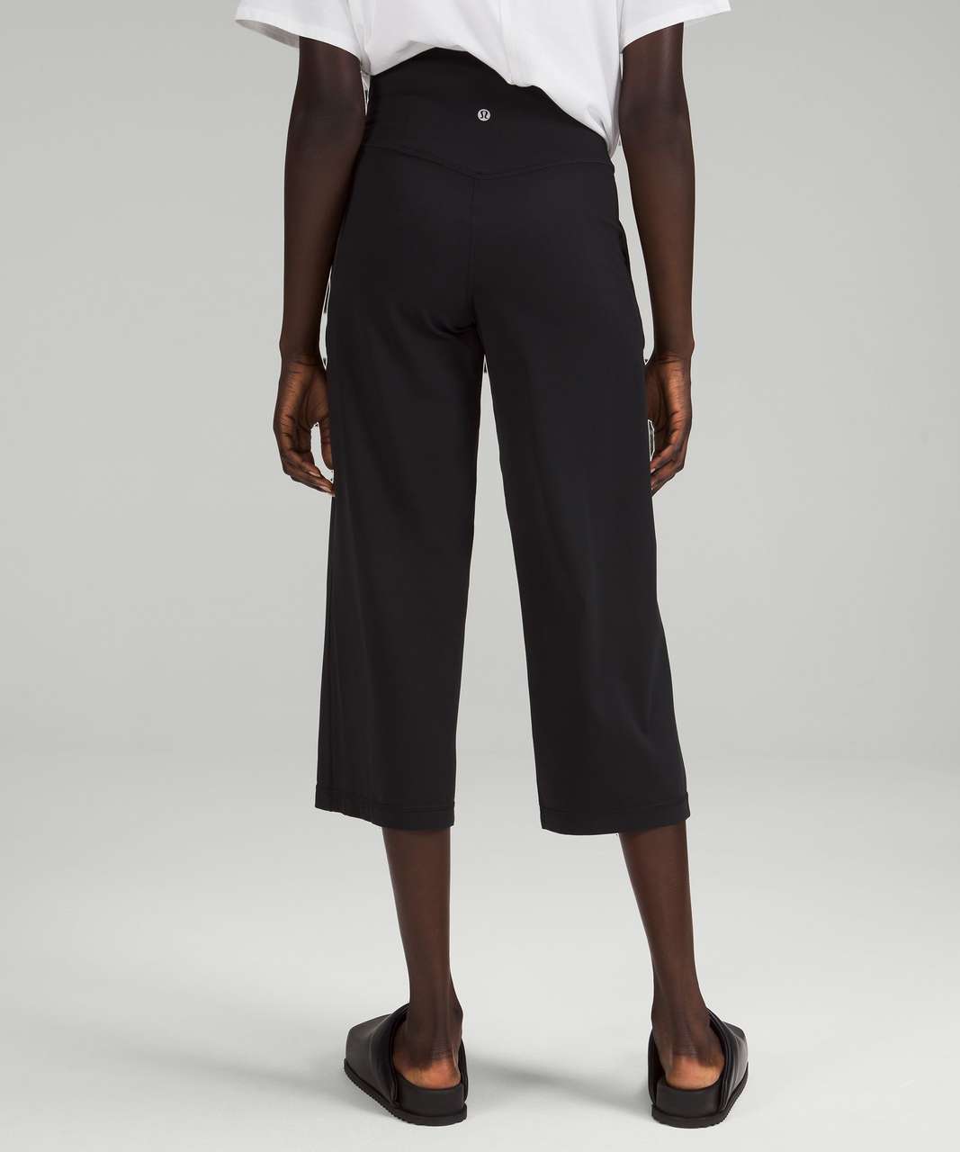 Lululemon Align Crop 23 - Black - lulu fanatics