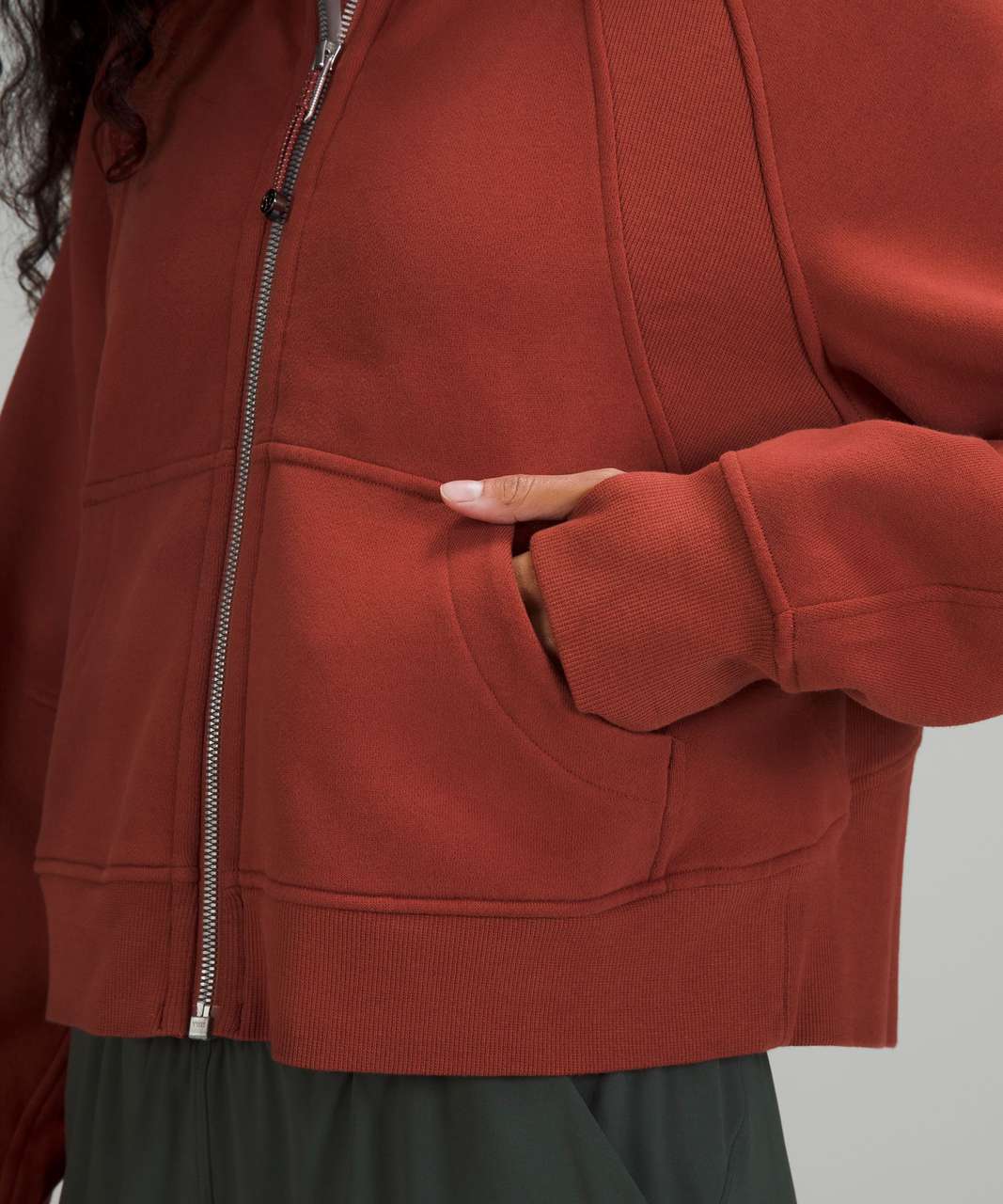 Comparison: Dark Red vs Cayenne Scuba Oversized Full Zip in