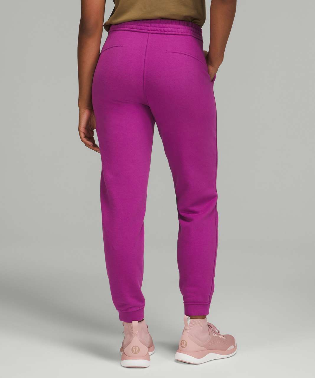 Lululemon N60416 Plum Athletic Gym Joggers Sweat Pants - Women's