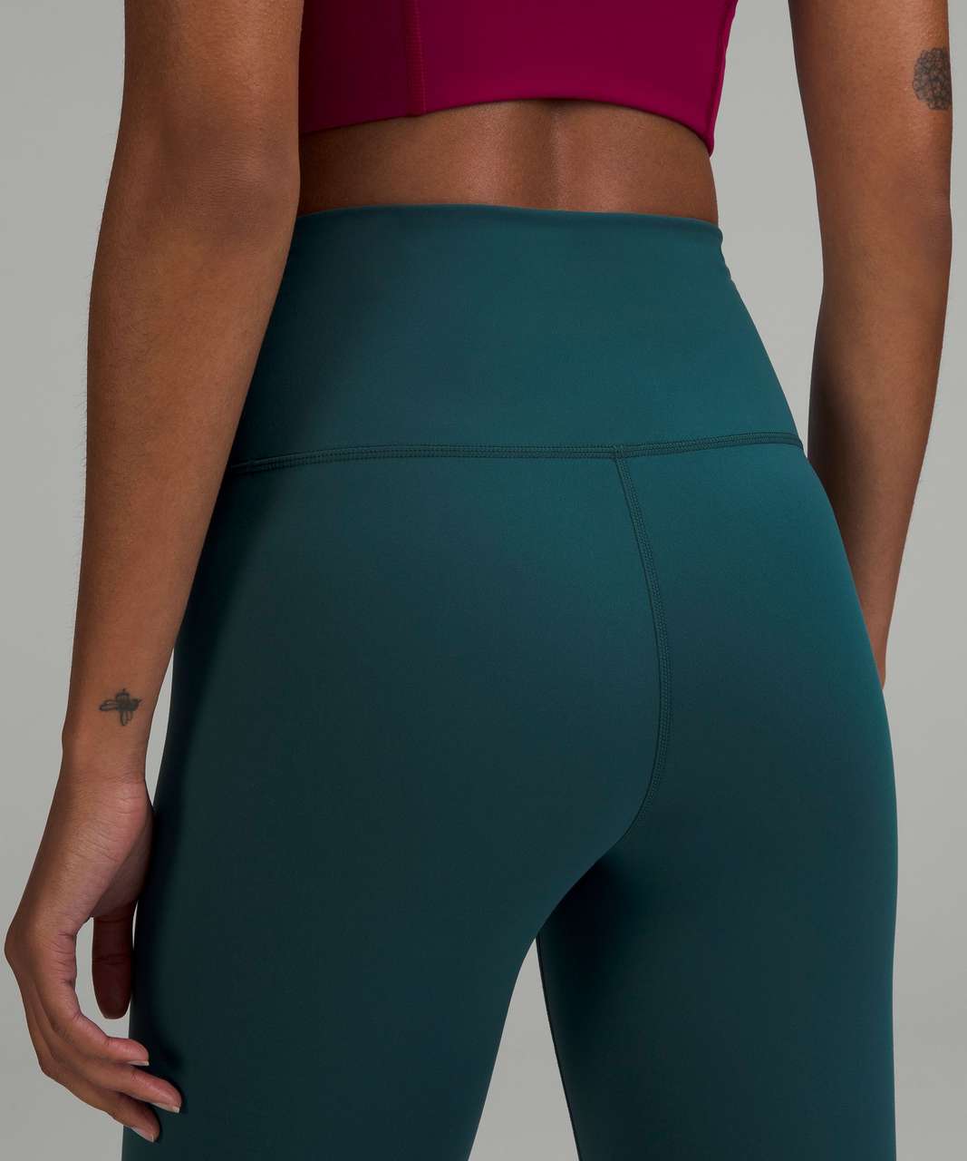 🦄NWT Lululemon Wunder Under Tight Size 6 Rainforest Green 25