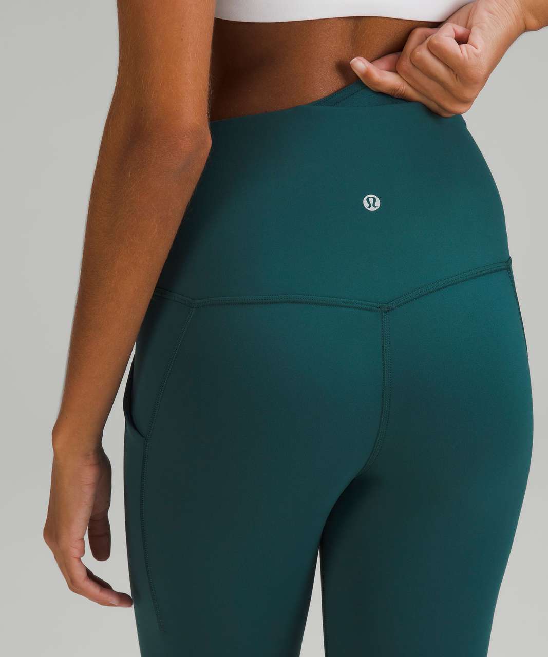 🌳Wearing aligns 23” inseam *scalloped in rainforest green (4) and