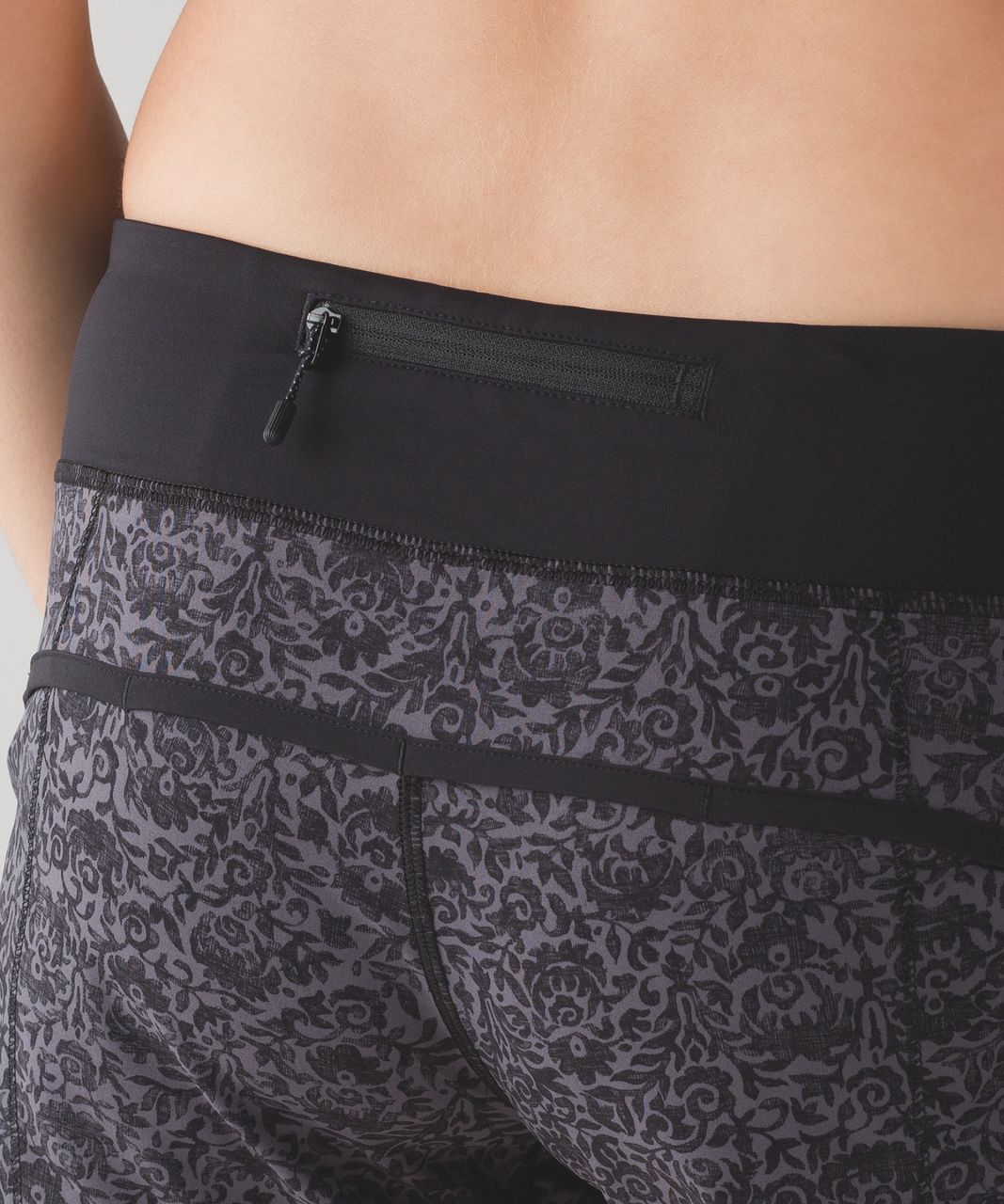 Lululemon Speed Short (2 1/2") - Flossy Dark Carbon Black / Black