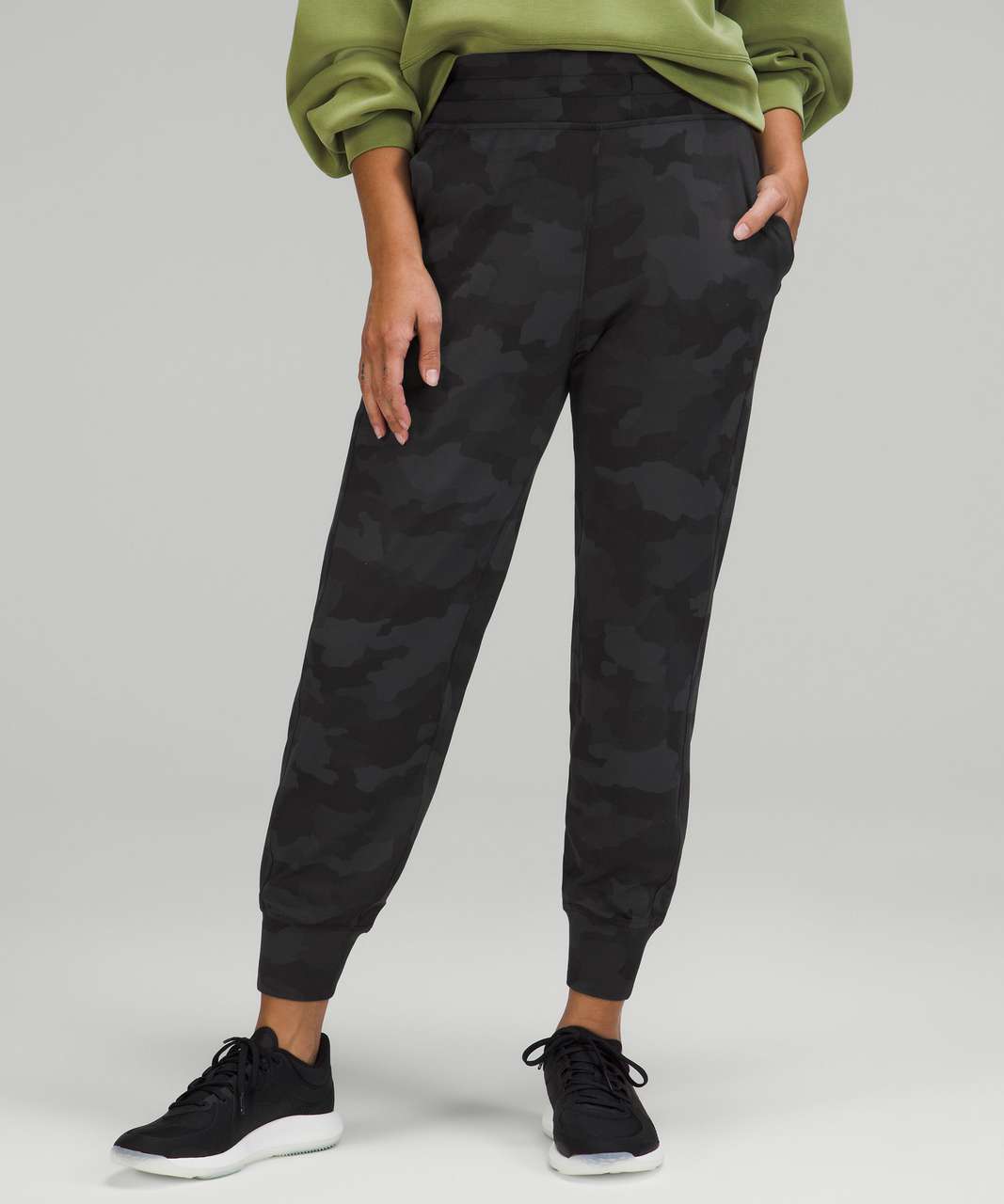 NWT Lululemon Ready to Rulu 7/8 Jogger Jacq Camo Dark Olive Green size 2