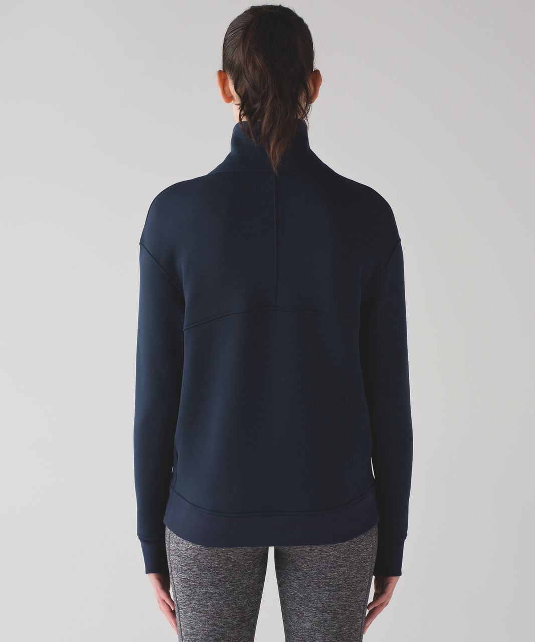 Lululemon Kick The Cold Funnel Neck - Inkwell