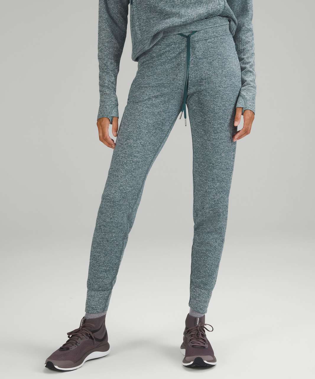 Lululemon Engineered Warmth Relaxed Fit Jogger - Green Jasper / White