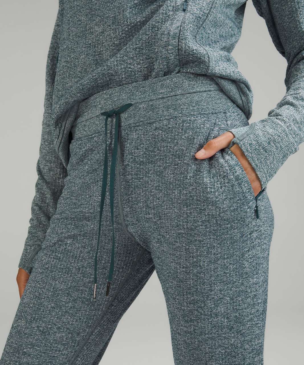 Lululemon Engineered Warmth Relaxed Fit Jogger - Green Jasper / White