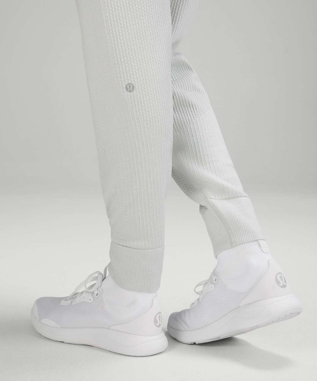 Lululemon Engineered Warmth Relaxed Fit Jogger - Vapor / White