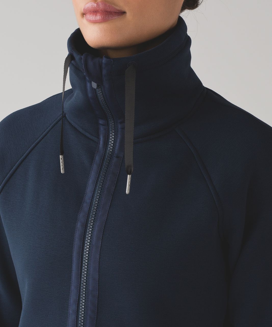 Lululemon Kick The Cold Jacket - Inkwell