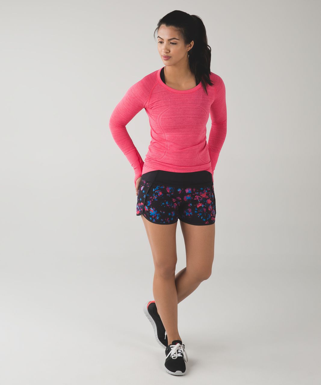 Lululemon Run Times Short (4") - Dandy Digie Multi / Black