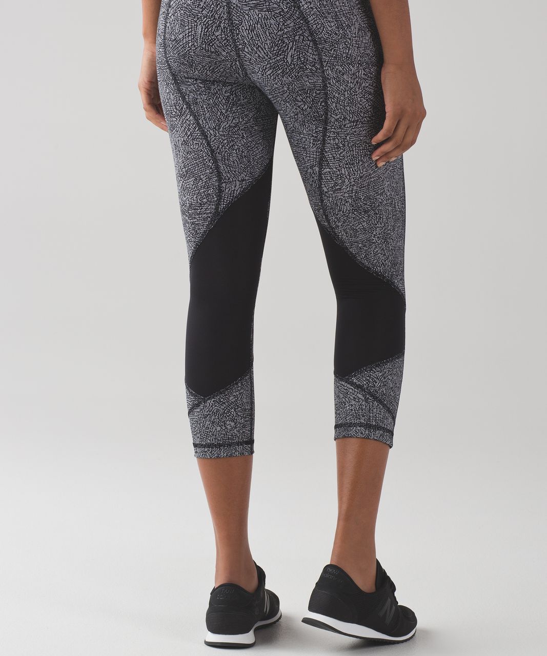 Lululemon Pace Rival Crop (19") - Line Up White Black / Black