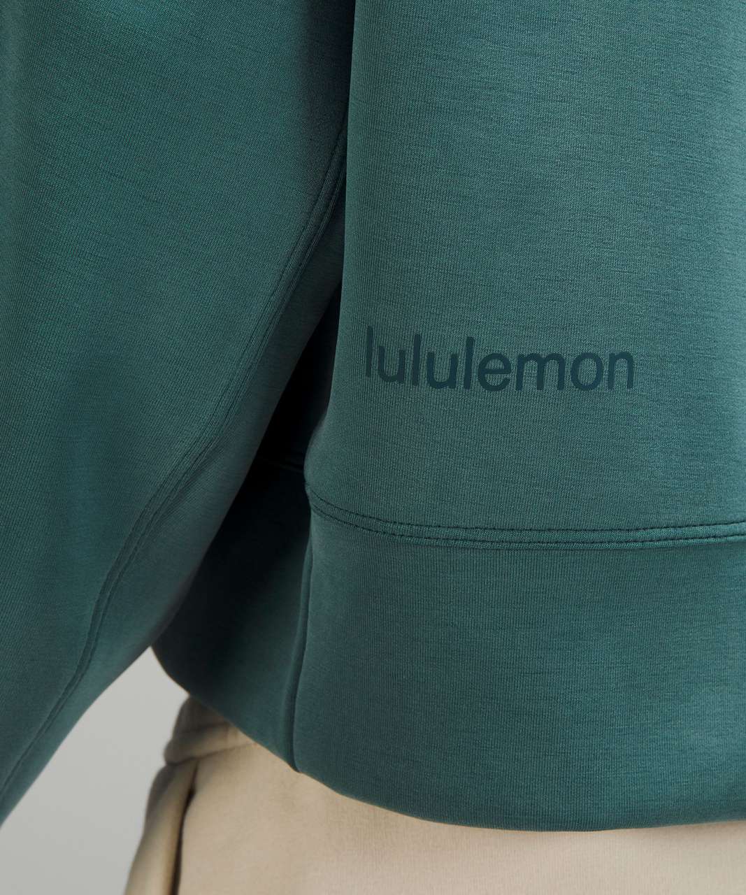 Lululemon Perfectly Oversized Crop Crew *Softstreme Size 6 Wild Mint WLDM  Green