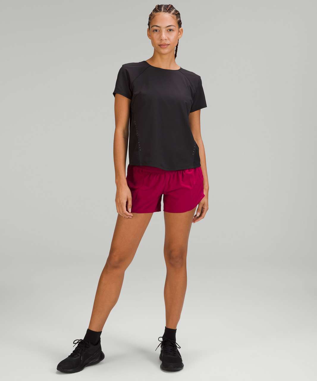 Lululemon Hotty Hot Low-Rise Lined Short 4" - Pomegranate