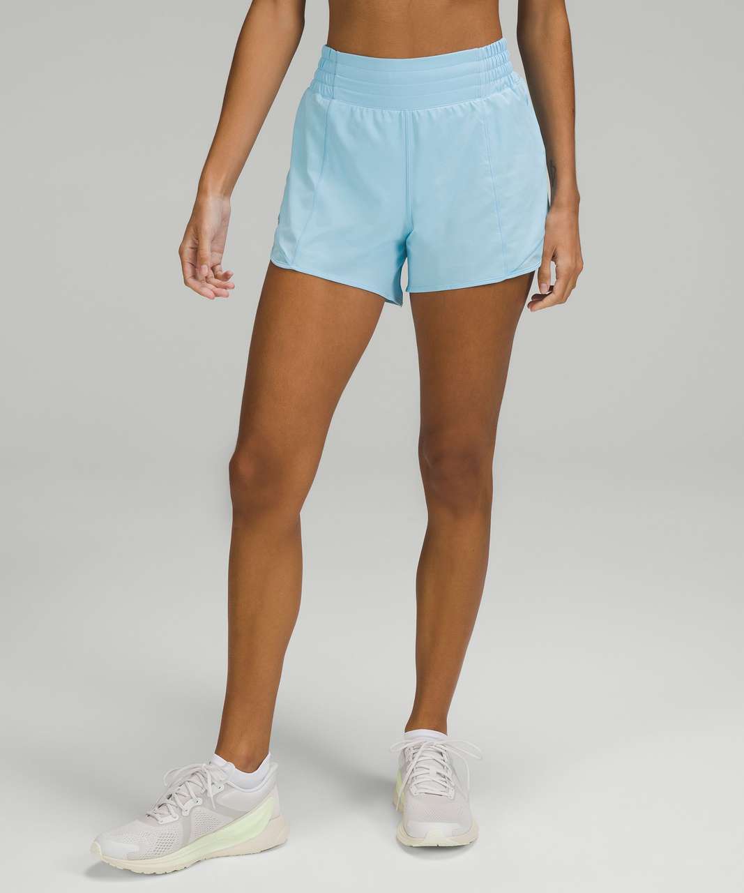 NWT LULULEMON BLEN Light Blue LTWT Low Rise Lined 4 Hotty Hot Shorts 4