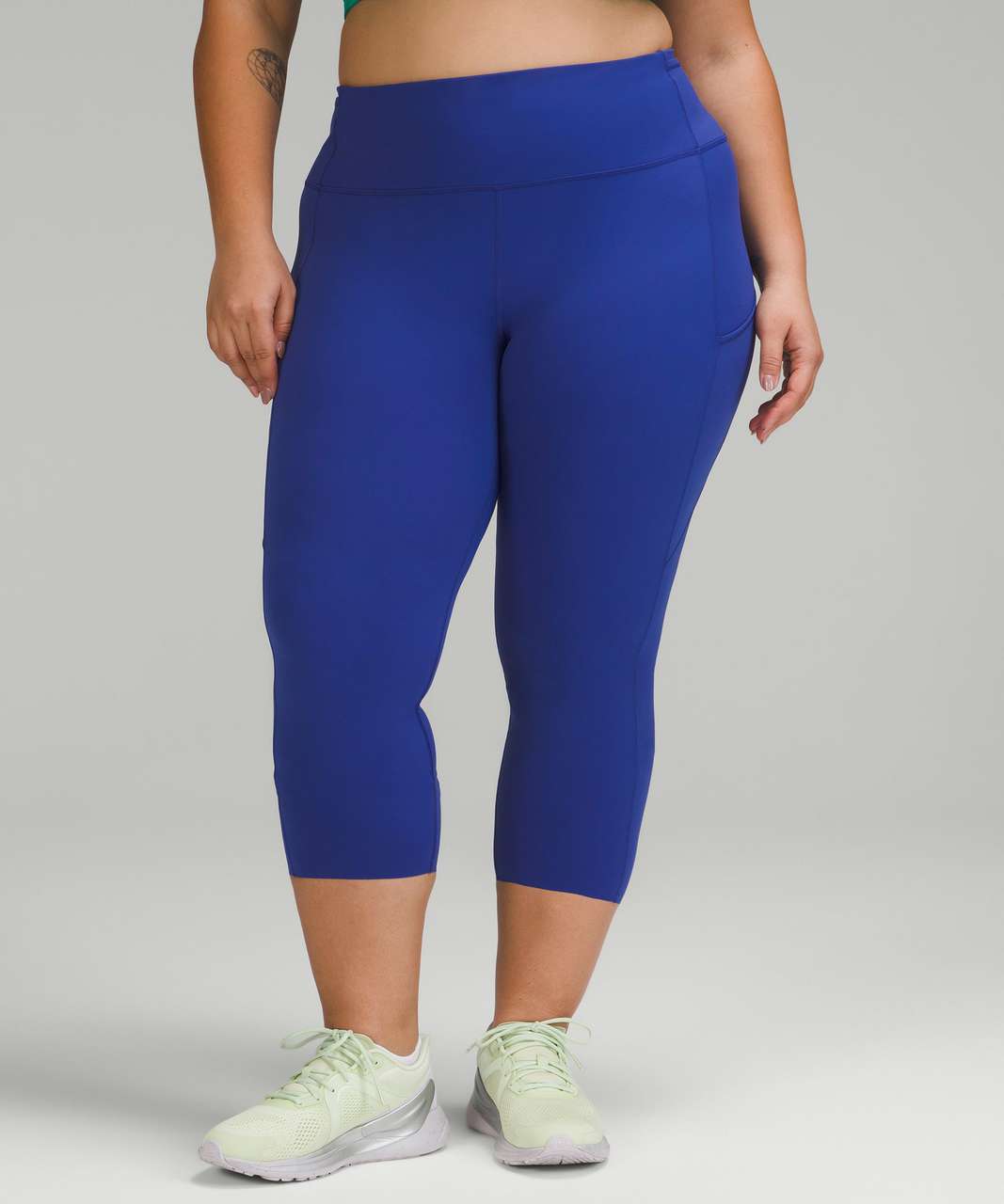 Brand New Lululemon Fast Free HR Crop 23” Nulux Size 12 Symphony