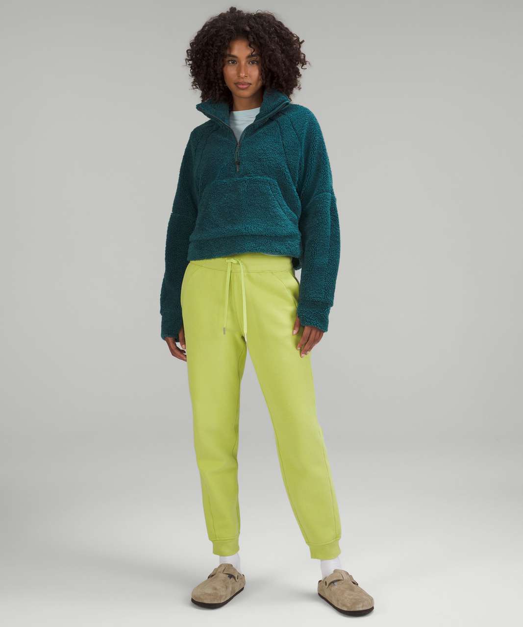 Cinchable fleece zip-up in green jasper. Size 2. I'm a converted  Lululemonhead now 😭 it's so soft~ : r/lululemon