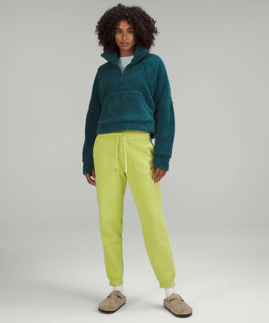 Lululemon Scuba Oversized Cropped Fleece Funnel Neck - Green Jasper