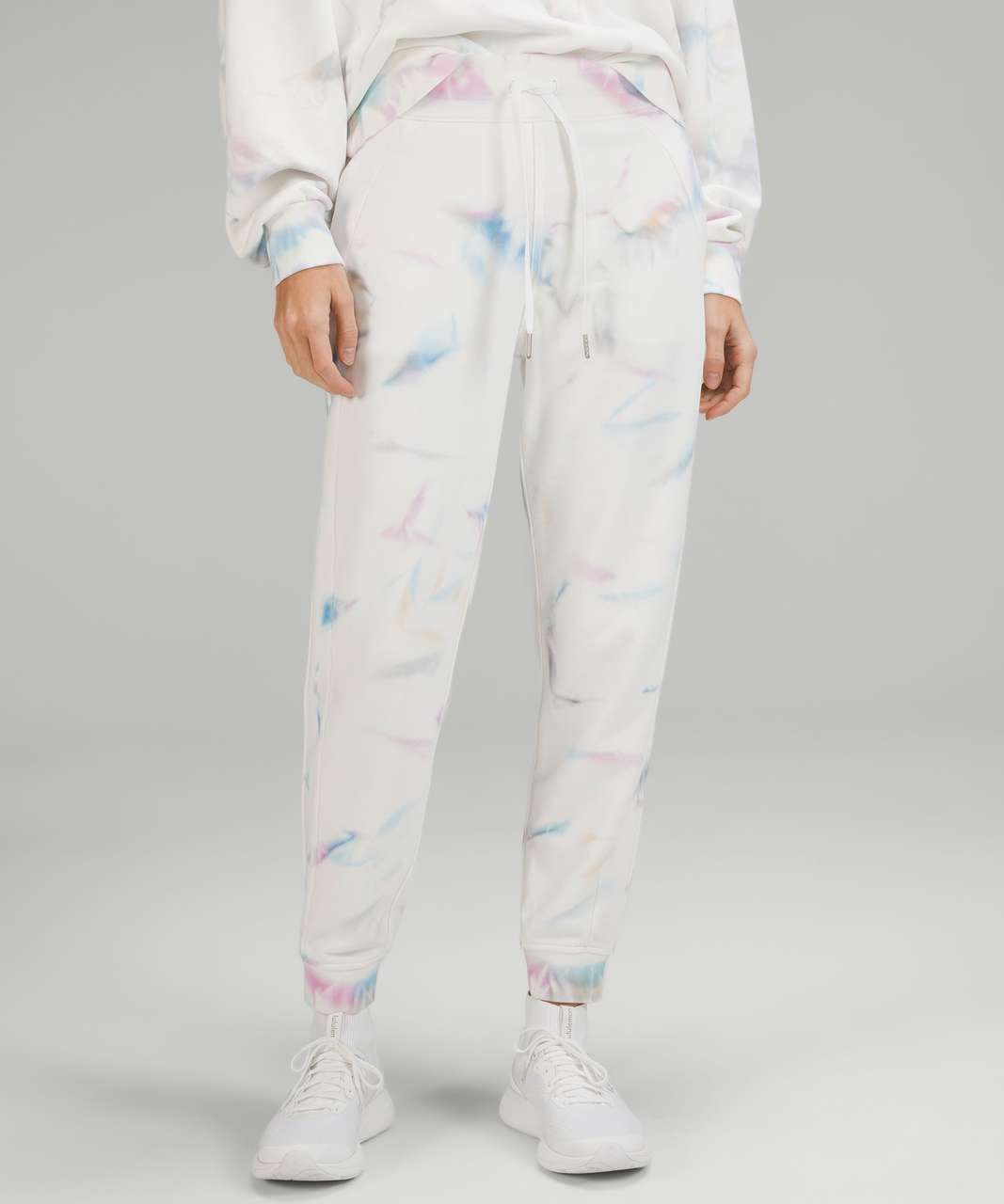 Lululemon Limited Edition Scuba High-Rise Jogger - Multicolour Geo