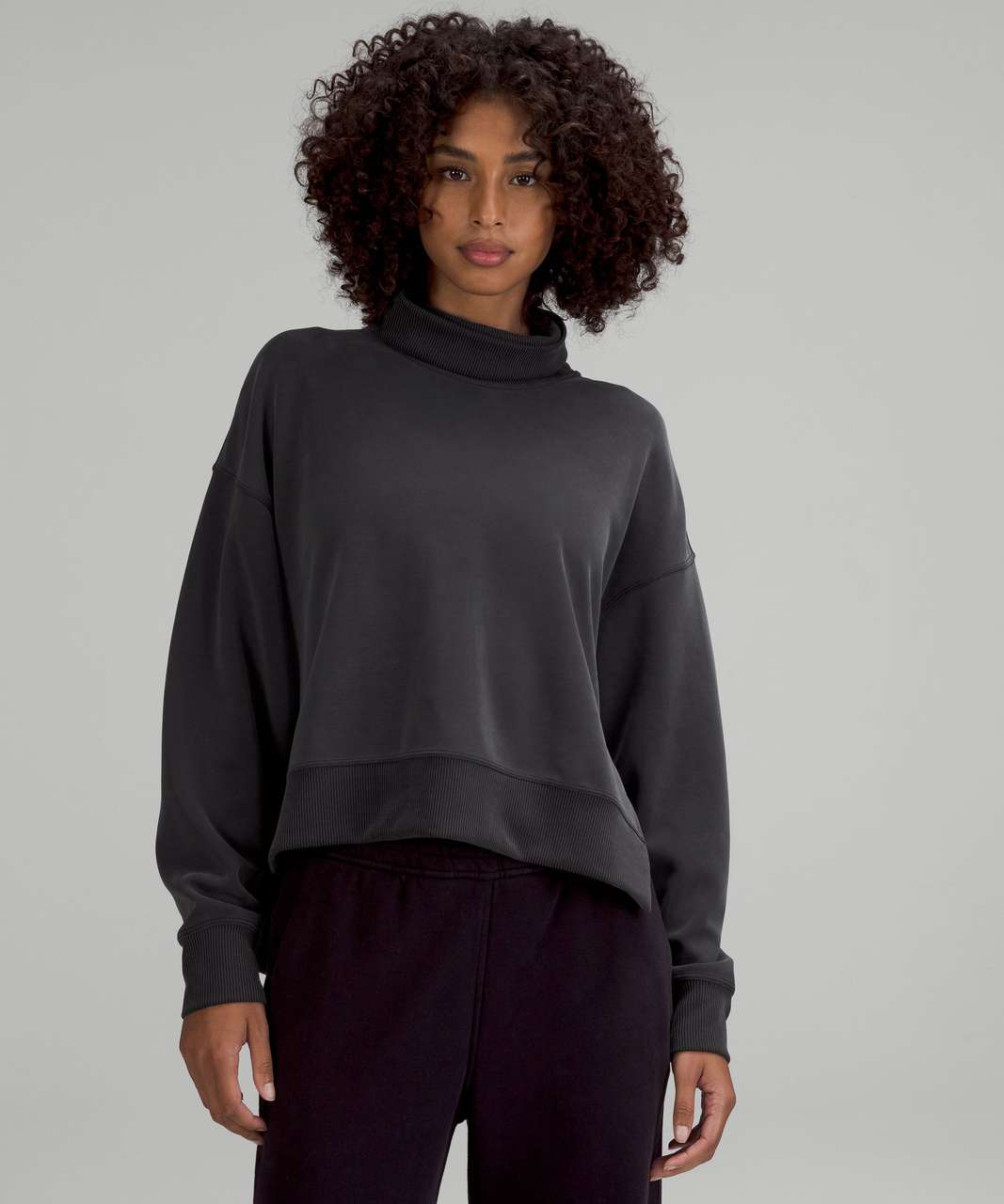 Lululemon Softstreme Turtleneck Pullover - Black