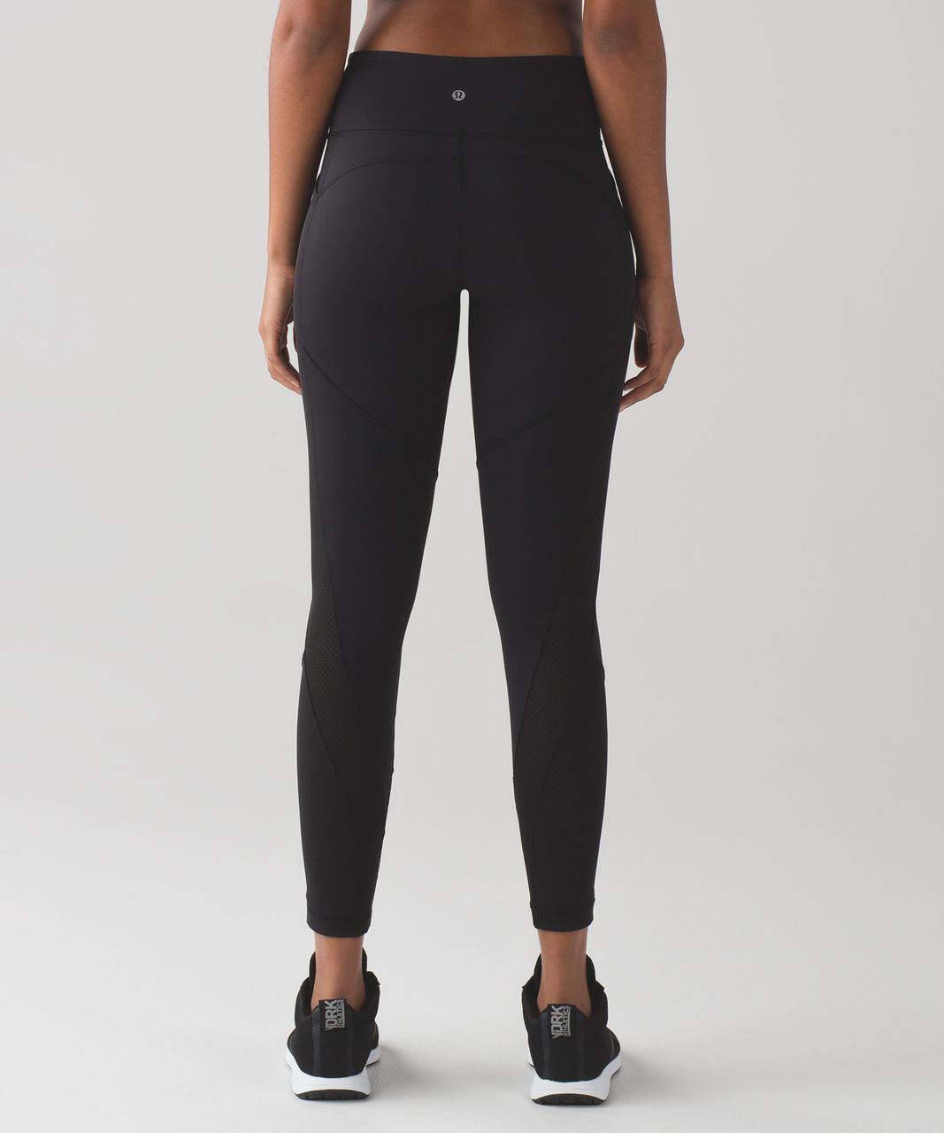 https://storage.googleapis.com/lulu-fanatics/product/8011/1280/lululemon-fit-physique-tight-black-0001-36773.jpg