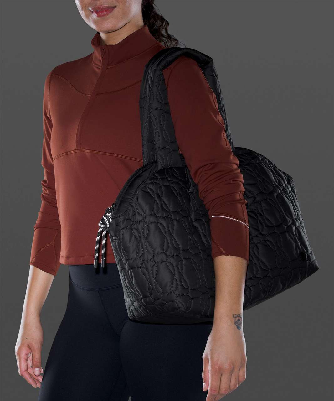 Lululemon Quilted Embrace Tote Bag 20L - Black