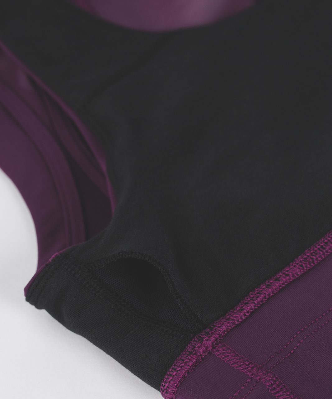 Lululemon Double Tap Bra II - Darkest Magenta