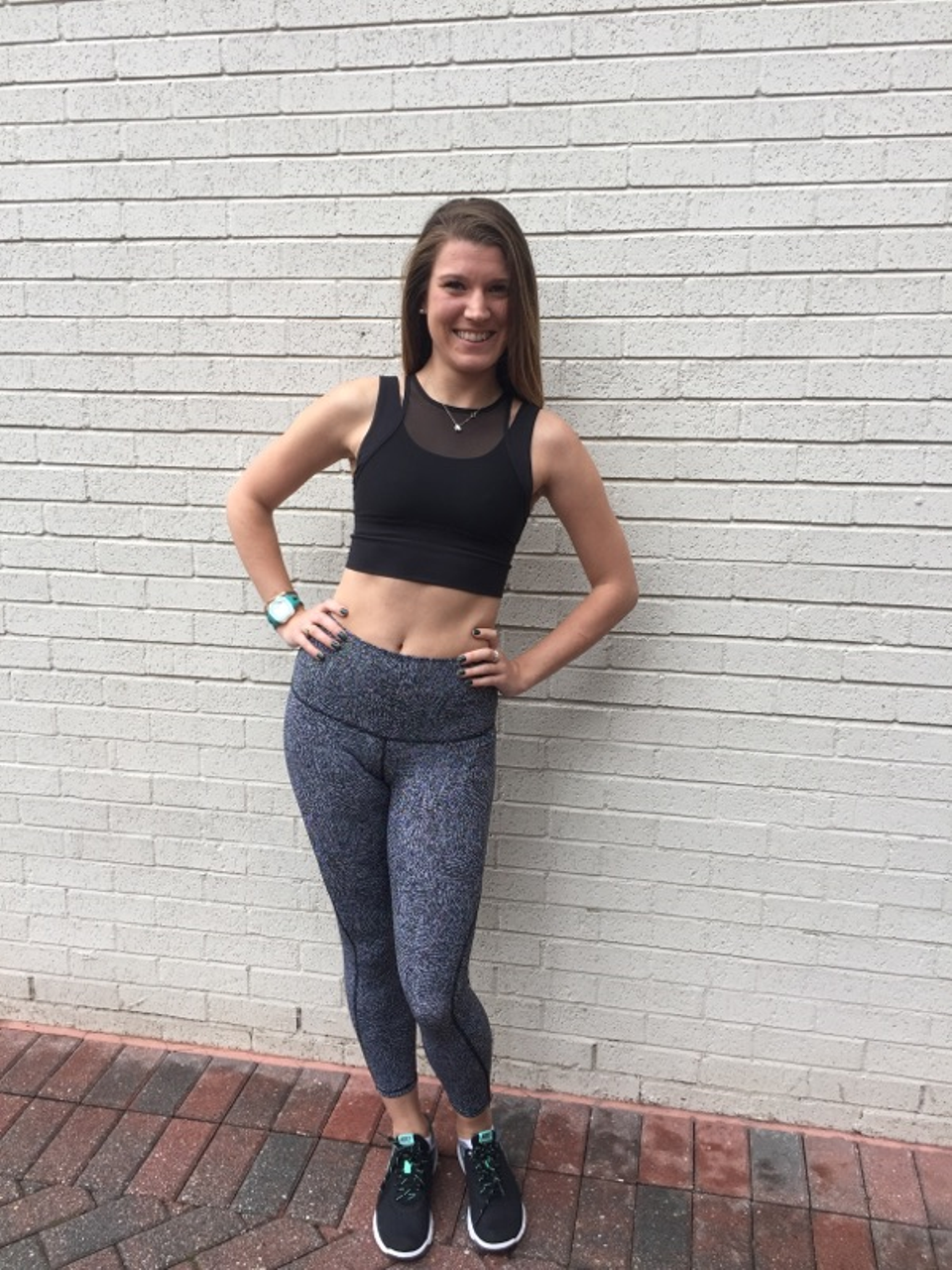 Morning Run Motivation! Wearing Double Tap Bra II (8) and Hotty Hot Naked  4” (6) in Submarine / Black. : r/lululemon