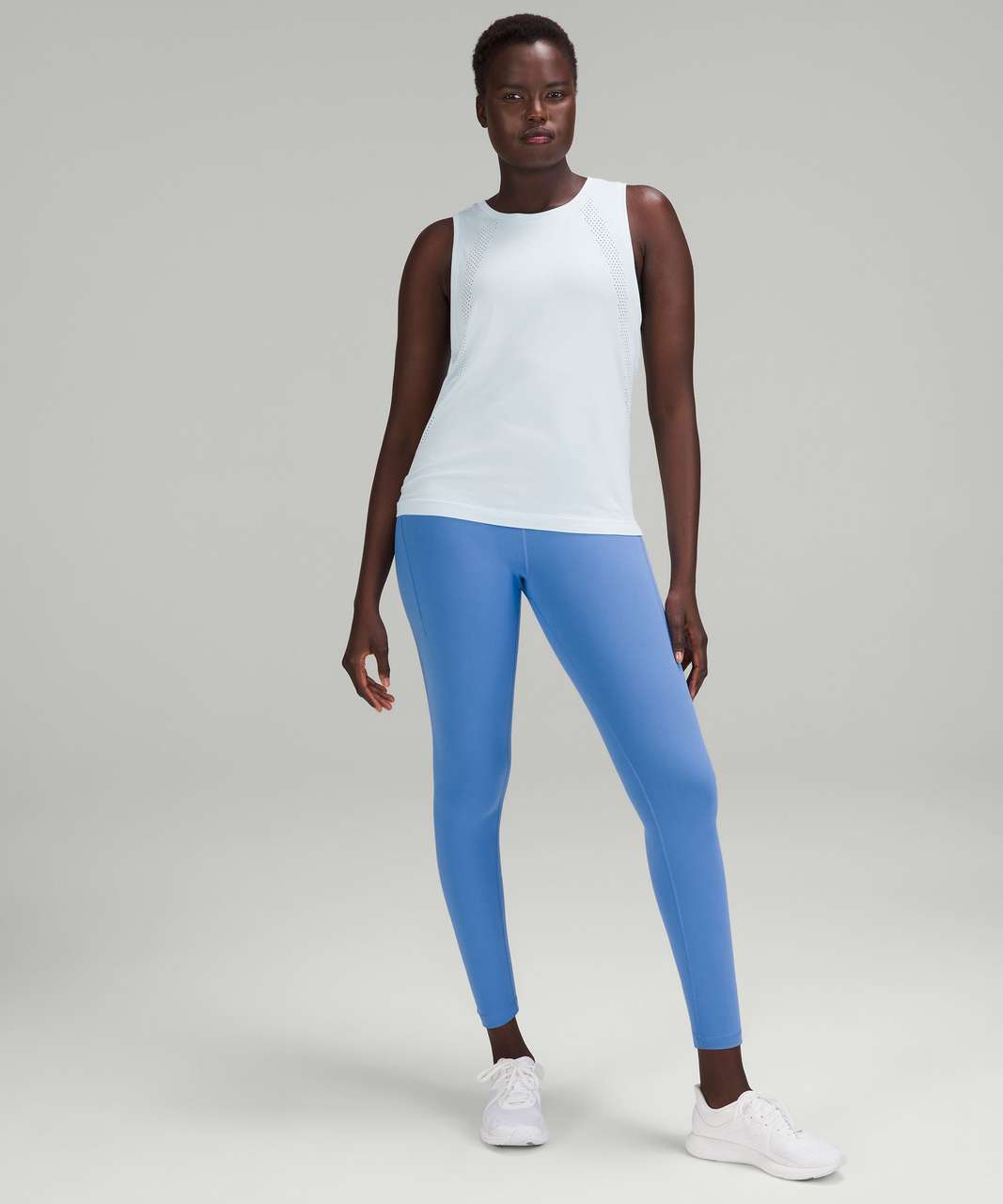 BNWT Lululemon Wunder Train HR Tight 25” >> Chambray, Women's Fashion,  Activewear on Carousell