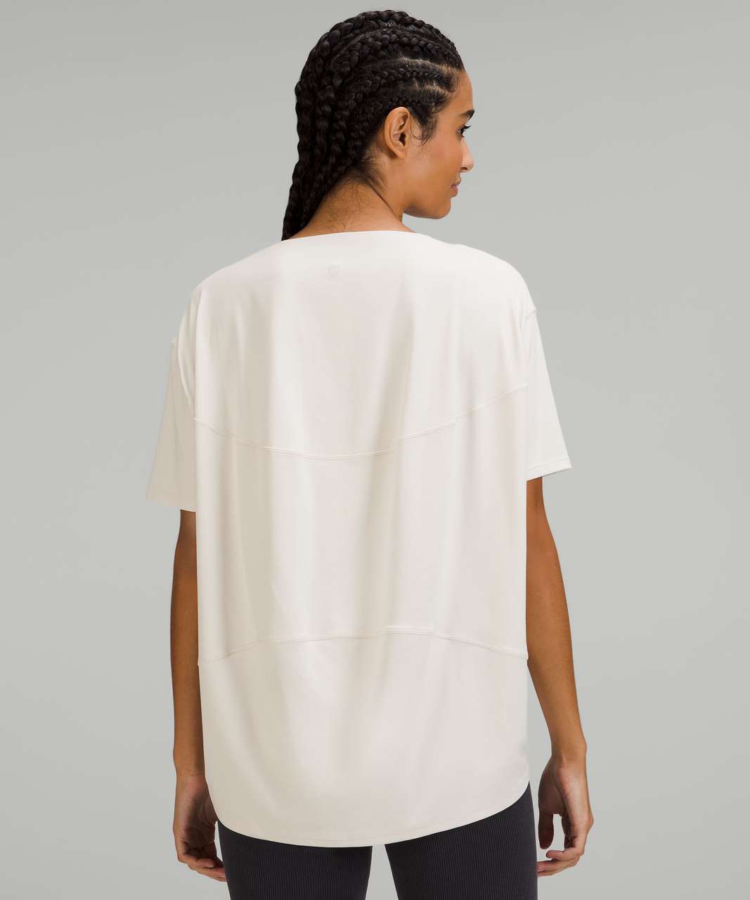 Size 6 NWT Lululemon Shoulder Cut-Out Yoga T-Shirt in Bone (off white)