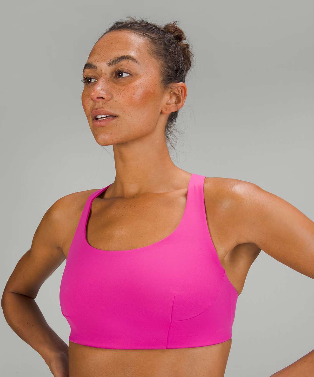 Lululemon Wunder Train Bra *Medium Support, C/D Cup - Sonic Pink