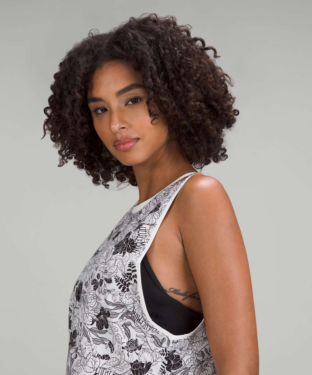 Lululemon Muscle Love Tank Top *Shine - Logo Flourish White Black