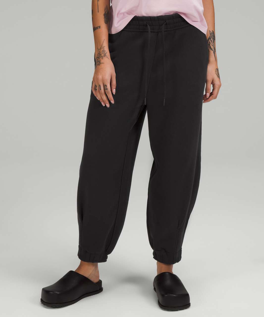 Lululemon Loungeful Oversized-Fit High-Rise Cropped Jogger - Black