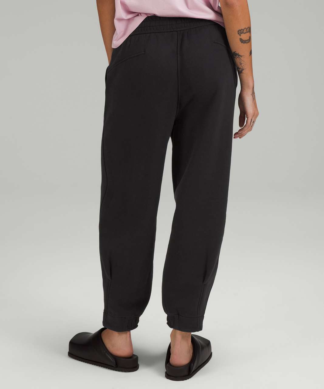 Lululemon Loungeful Oversized-Fit High-Rise Cropped Jogger - Black