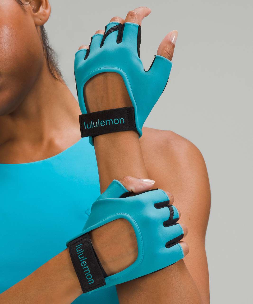 Lululemon Womens Wunder Train Gloves - Oceanic / Black