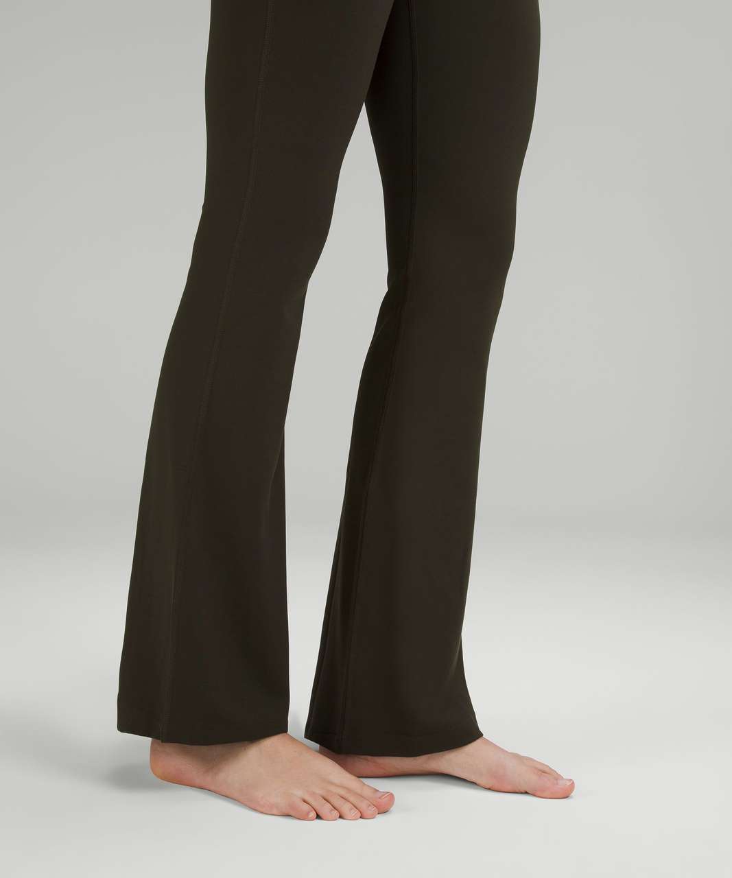 Lululemon Groove Super-High-Rise Flared Pant Nulu - Dark Olive