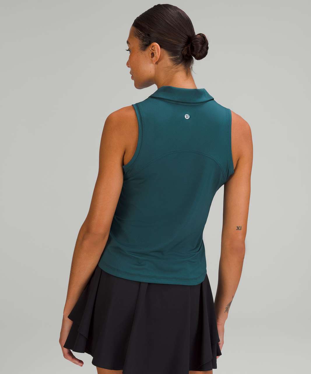 Lululemon Women's Green Quick Dry Sleeveless Activewear Polo Shirt