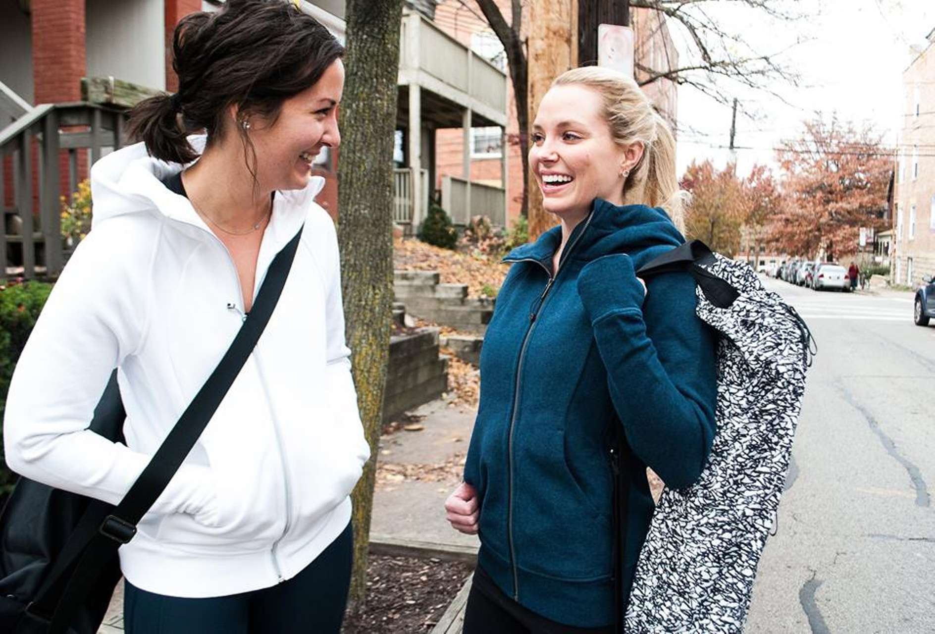 4 ways to style @lululemon scuba half zip #lululemon #lululemonscuba #