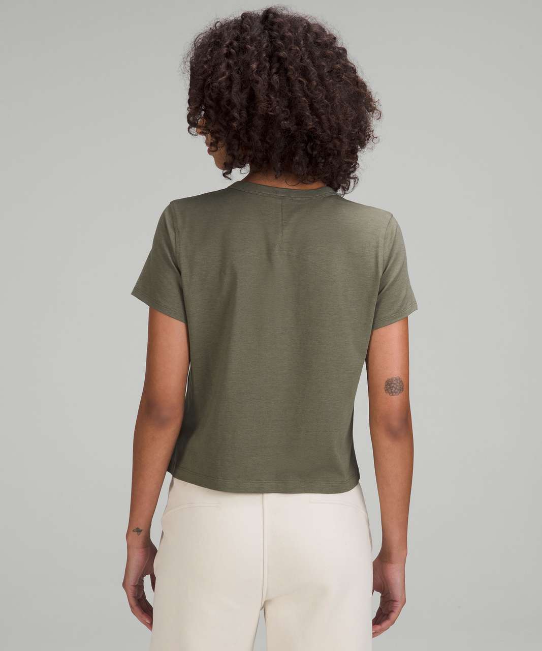 LULULEMON ~ Size 8 ~ Army Green Ruched Cropped Compression Pocket