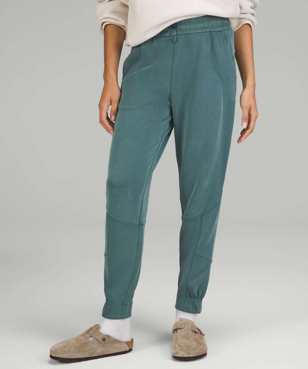 Lululemon Joggers Womens Size 6 Bronze Green Softstreme Relaxed High Rise  Pant