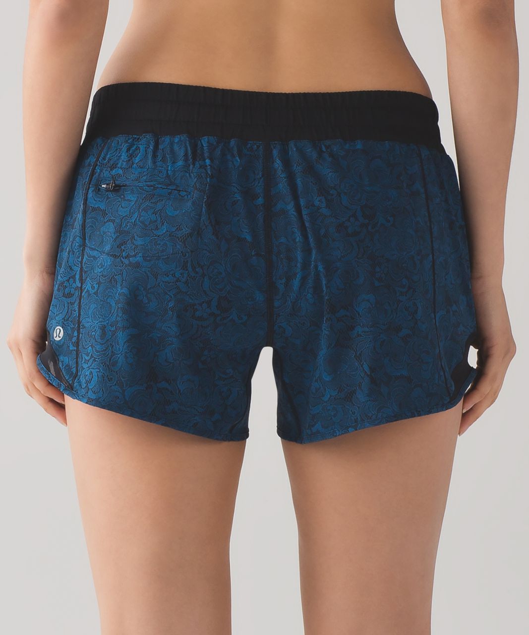 Lululemon Hotty Hot Short (Long 4") - Mini Park Lace Multi Black