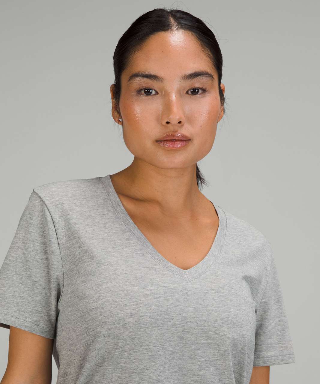 Lululemon Love V-Neck T-Shirt - Heathered Core Medium Grey