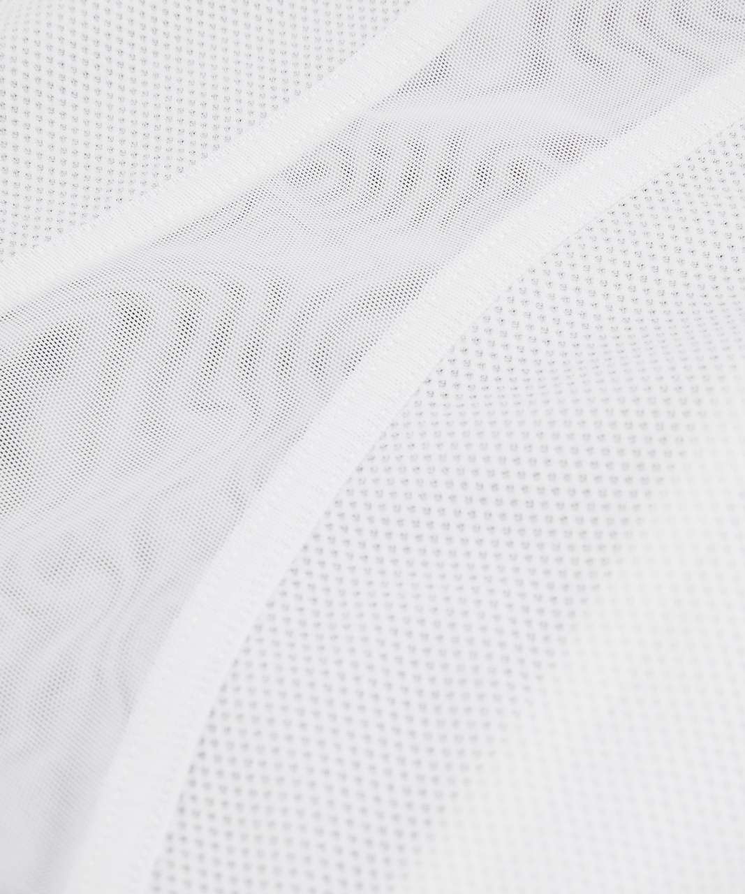 Lululemon Mesh Panelled Training Long Sleeve Shirt - White