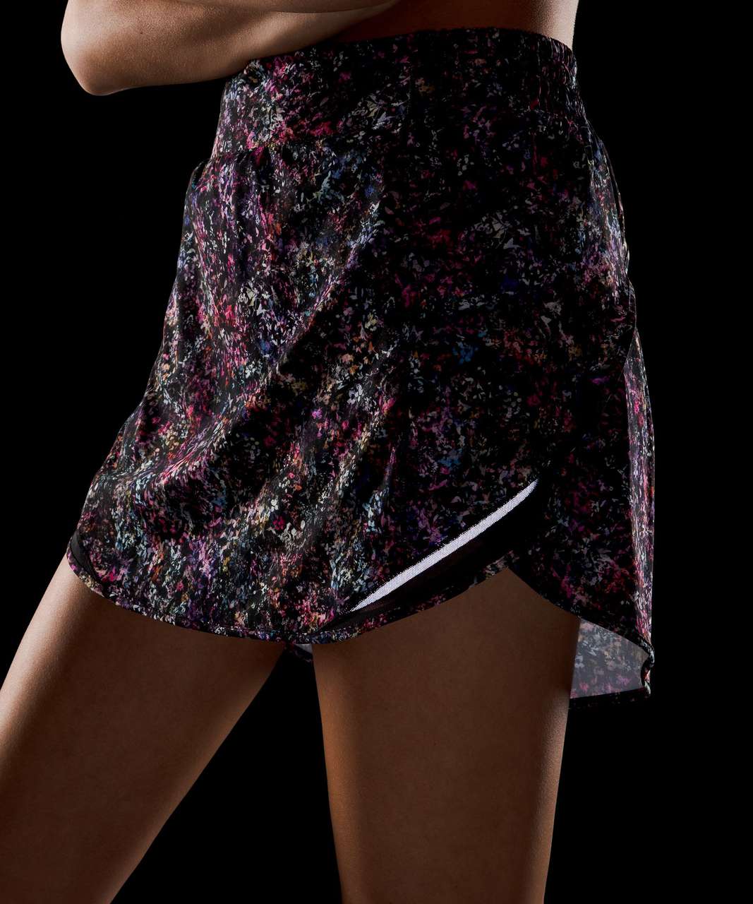 Lululemon Hotty Hot High-Rise Skirt - Floral Spray Multi / Black