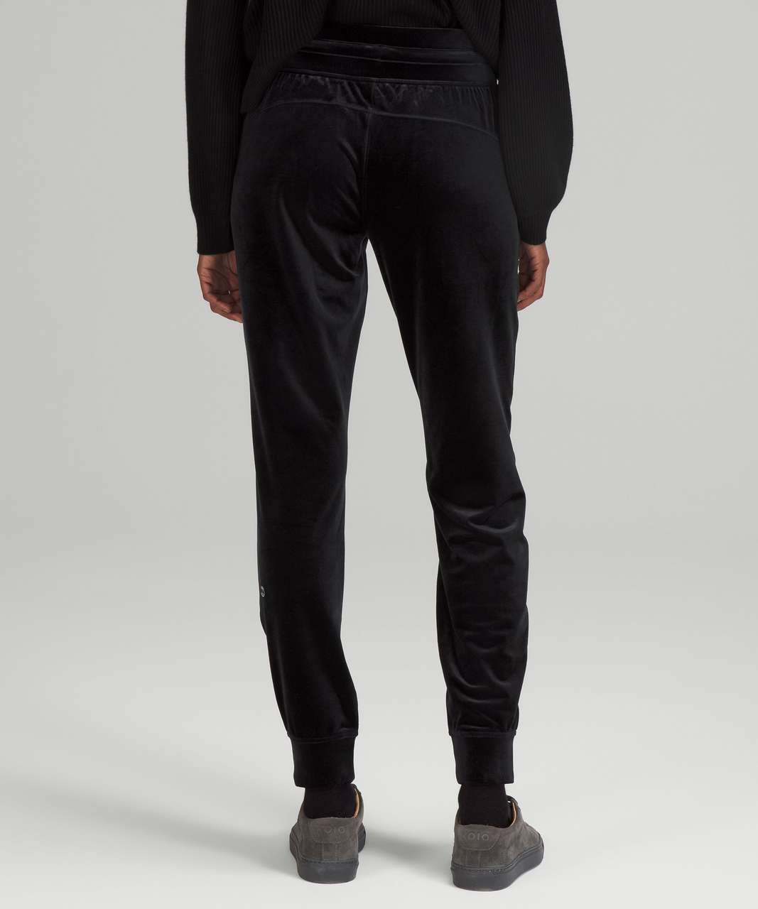 Black Louie Velour Joggers – OrrelleTheLabel