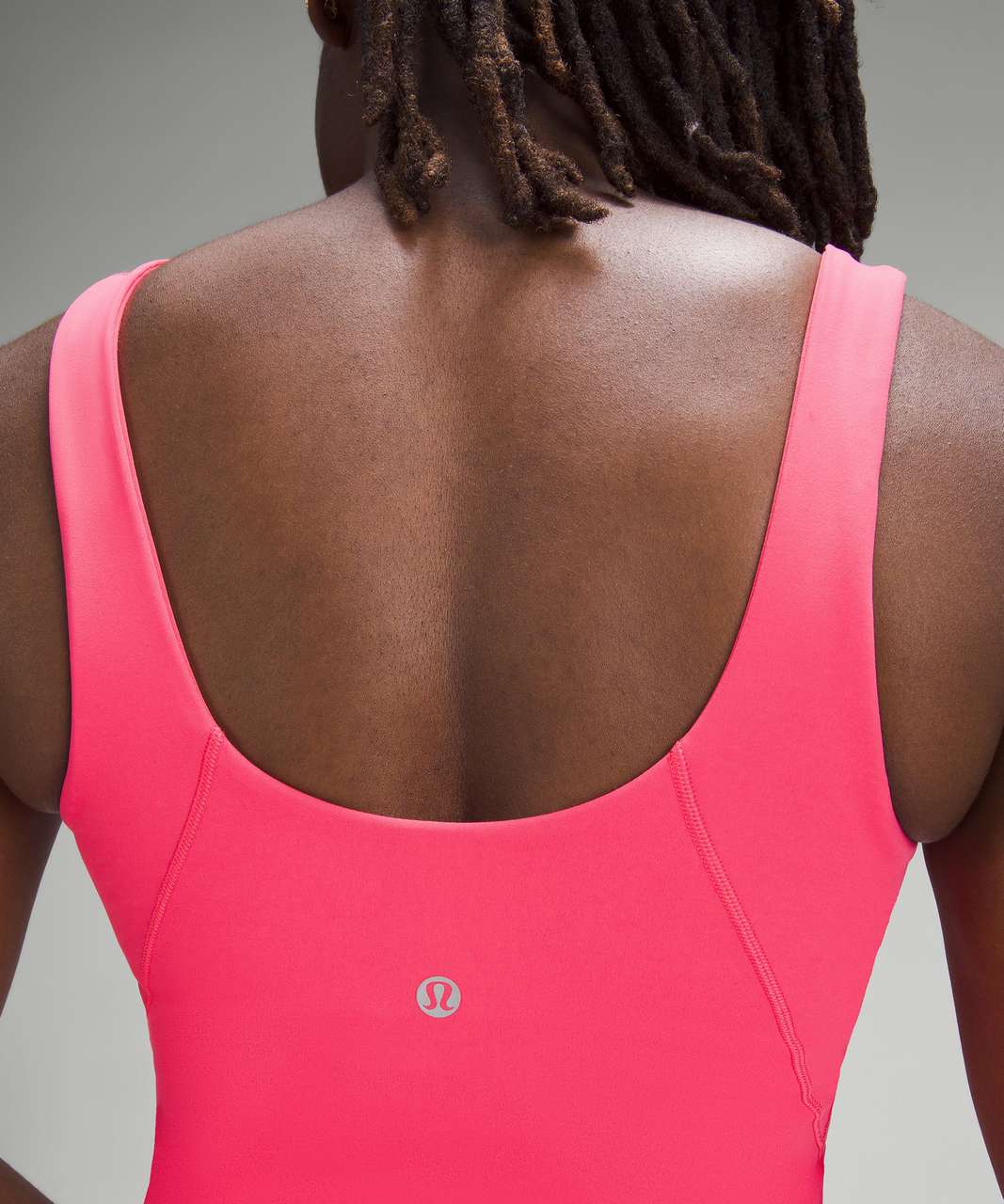 Lip gloss high neck align tank and the next outfit is what sonic pink  should have been…. : r/lululemon