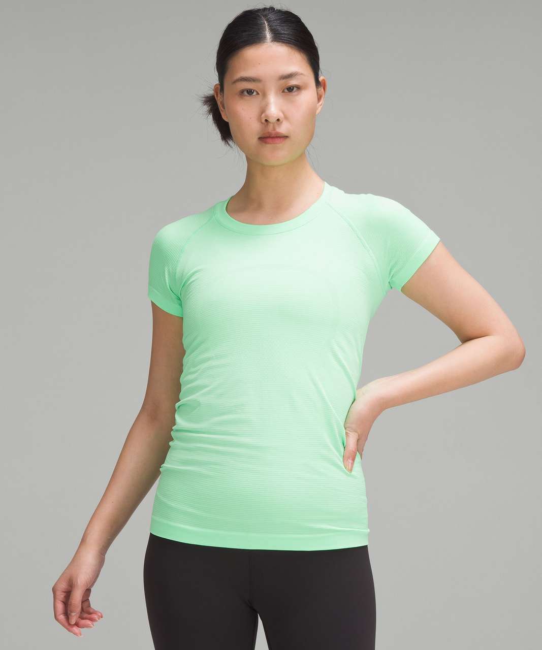 NWT Lululemon Softstreme Gathered T-Shirt, Dewy Green Size : 10 